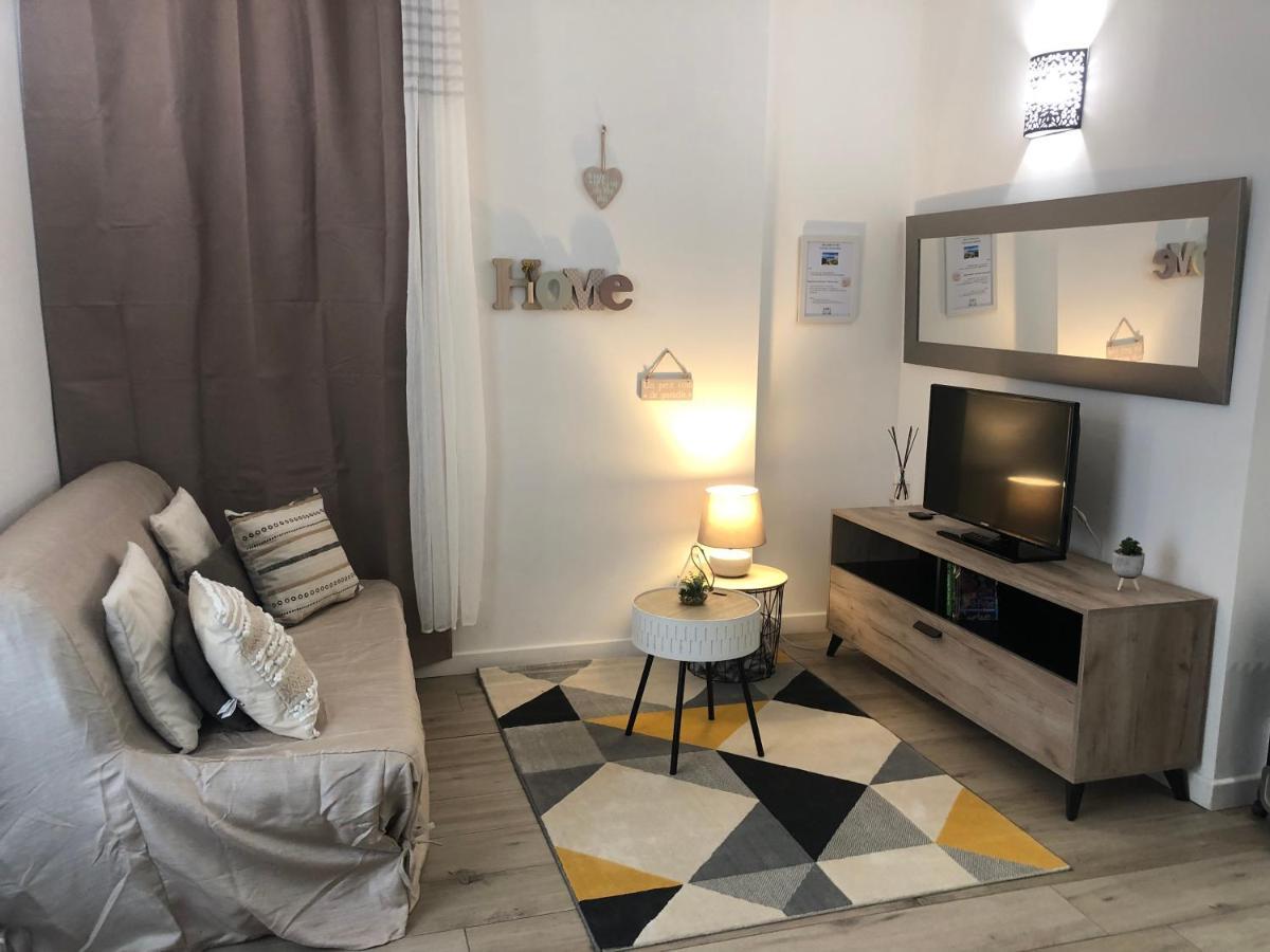 Nice, Seaside Apartment *